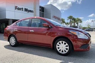 2017 Nissan Versa 1.6 S 3N1CN7AP5HK470387 2017 Nissan Versa 1.6 S