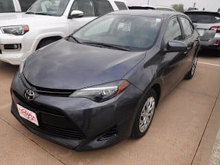 2018 Toyota Corolla LE 5YFBURHE1JP798663 2018 Toyota Corolla LE