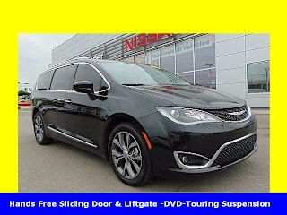 2017 Chrysler Pacifica Touring-L Plus 2C4RC1EG0HR637952 2017 Chrysler Pacifica Touring-L Plus
