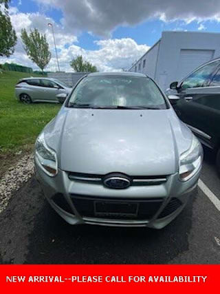 2014 Ford Focus SE 1FADP3F29EL417457 2014 Ford Focus SE