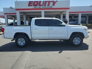 2017 Toyota Tacoma SR5 V6 3TMCZ5AN2HM100703 2017 Toyota Tacoma SR5 V6