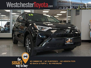 2018 Toyota RAV4 2T3BFREV8JW763963 2018 Toyota RAV4