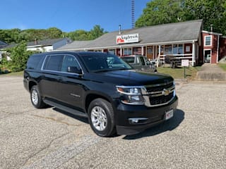 2017 Chevrolet Suburban LT 1500 1GNSKHKC9HR134366 2017 Chevrolet Suburban LT 1500