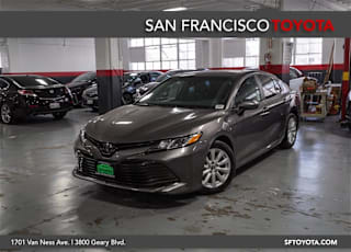 2018 Toyota Camry LE 4T1B11HK1JU620198 2018 Toyota Camry LE