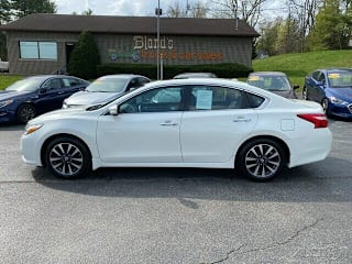 2017 Nissan Altima 1N4AL3AP1HC252283 2017 Nissan Altima