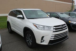 2018 Toyota Highlander XLE 5TDJZRFH5JS841984 2018 Toyota Highlander XLE