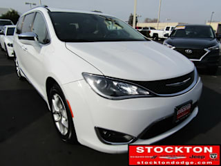 2020 Chrysler Pacifica Limited 2C4RC1GG9LR144261 2020 Chrysler Pacifica Limited