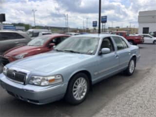 2010 Mercury Grand Marquis LS 2MEBM7FV8AX634375 2010 Mercury Grand Marquis LS