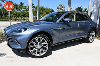 2021 Aston Martin DBX Base SCFVUJAW5MTV00650 2021 Aston Martin DBX Base