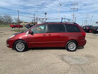 2010 Toyota Sienna XLE 5TDYK4CC1AS306083 2010 Toyota Sienna XLE