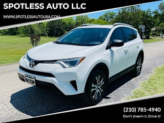 2016 Toyota RAV4 LE JTMZFREV4GJ064447 2016 Toyota RAV4 LE