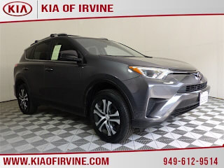 2018 Toyota RAV4 LE JTMZFREV7JJ174772 2018 Toyota RAV4 LE