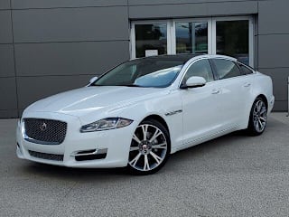 2018 Jaguar XJL Portfolio SAJWA2G77J8W16482 2018 Jaguar XJL Portfolio