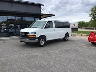 2020 Chevrolet Express Passenger LT 2500 1GAWGFFP1L1189648 2020 Chevrolet Express Passenger LT 2500
