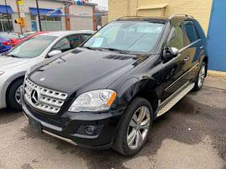 2009 Mercedes-Benz M-Class 4JGBB86E39A508289 2009 Mercedes-Benz M-Class