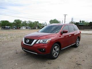 2017 Nissan Pathfinder SV 5N1DR2MM8HC697097 2017 Nissan Pathfinder SV