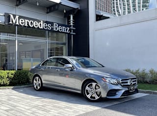 2018 Mercedes-Benz E-Class E 300 4MATIC WDDZF4KB6JA329623 2018 Mercedes-Benz E-Class E 300 4MATIC