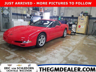1999 Chevrolet Corvette Base 1G1YY12G8X5115592 1999 Chevrolet Corvette Base