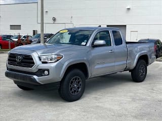 2018 Toyota Tacoma SR5 V6 5TFRZ5CN6JX060813 2018 Toyota Tacoma SR5 V6
