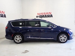 2017 Chrysler Pacifica Touring-L Plus 2C4RC1EGXHR752395 2017 Chrysler Pacifica Touring-L Plus