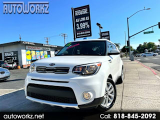2018 Kia Soul + KNDJP3A50J7528108 2018 Kia Soul +