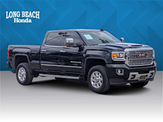2018 GMC Sierra 3500HD Denali 1GT42YEY3JF112069 2018 GMC Sierra 3500HD Denali