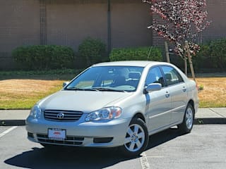 2003 Toyota Corolla LE 2T1BR32E13C763714 2003 Toyota Corolla LE