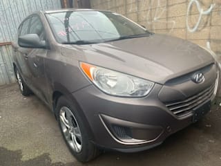 2011 Hyundai Tucson GL KM8JT3AB7BU243129 2011 Hyundai Tucson GL