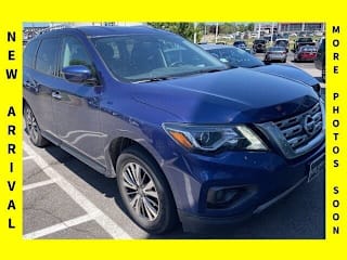 2017 Nissan Pathfinder SV 5N1DR2MN7HC663967 2017 Nissan Pathfinder SV