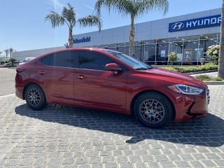 2017 Hyundai Elantra SE KMHD74LF9HU353471 2017 Hyundai Elantra SE