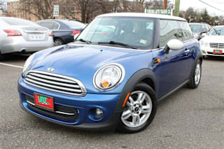 2013 MINI Cooper Cooper WMWSU3C56DT372322 2013 MINI Cooper Cooper