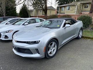 2018 Chevrolet Camaro 1G1FB3DX2J0125427 2018 Chevrolet Camaro