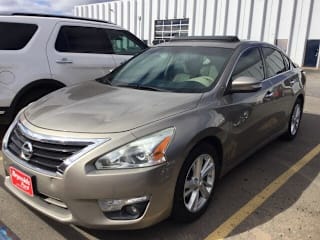 2014 Nissan Altima 1N4AL3AP6EN240176 2014 Nissan Altima