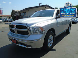 2018 Ram Pickup 1500 1C6RR6GG2JS303698 2018 Ram Pickup 1500