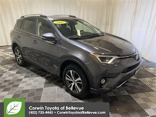 2017 Toyota RAV4 XLE JTMRFREV6HJ705907 2017 Toyota RAV4 XLE