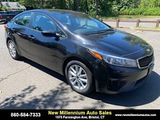 2017 Kia Forte S 3KPFL4A70HE134000 2017 Kia Forte S