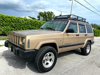 2000 Jeep Cherokee Sport 1J4FF48S2YL135796 2000 Jeep Cherokee Sport