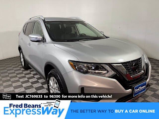 2018 Nissan Rogue SV 5N1AT2MV2JC769835 2018 Nissan Rogue SV
