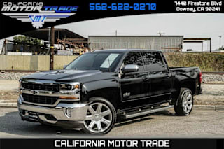 2018 Chevrolet Silverado 1500 LT 3GCPCREC1JG325900 2018 Chevrolet Silverado 1500 LT