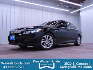 2019 Honda Accord LX 1HGCV1F10KA148460 2019 Honda Accord LX