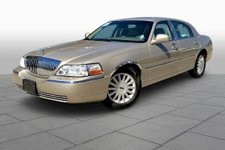 2005 Lincoln Town Car Signature Limited 1LNHM82W25Y652209 2005 Lincoln Town Car Signature Limited