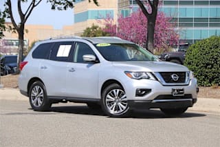 2018 Nissan Pathfinder SL 5N1DR2MM6JC611484 2018 Nissan Pathfinder SL