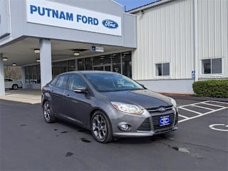 2013 Ford Focus SE 1FADP3F28DL384269 2013 Ford Focus SE