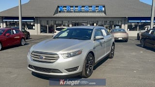 2017 Ford Taurus 1FAHP2E89HG132062 2017 Ford Taurus
