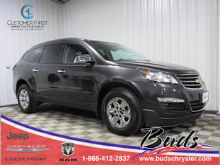 2017 Chevrolet Traverse LS 1GNKRFKDXHJ197225 2017 Chevrolet Traverse LS