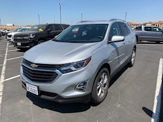 2018 Chevrolet Equinox LT 2GNAXKEXXJ6317169 2018 Chevrolet Equinox LT