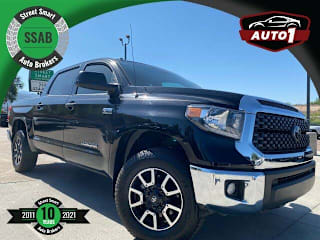 2018 Toyota Tundra SR5 5TFDW5F16JX689788 2018 Toyota Tundra SR5