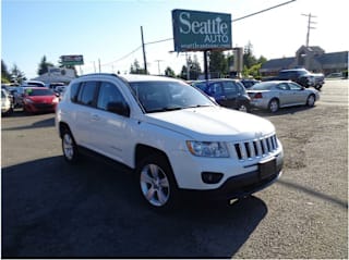 2013 Jeep Compass Sport SUV 4D 1C4NJDAB8DD277830 2013 Jeep Compass Sport SUV 4D
