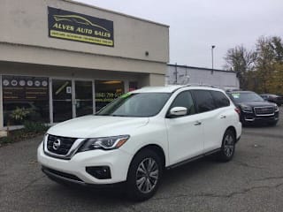 2017 Nissan Pathfinder 5N1DR2MM6HC626822 2017 Nissan Pathfinder