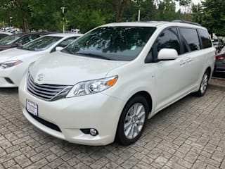 2017 Toyota Sienna XLE Premium 7-Passenger 5TDDZ3DC1HS176478 2017 Toyota Sienna XLE Premium 7-Passenger